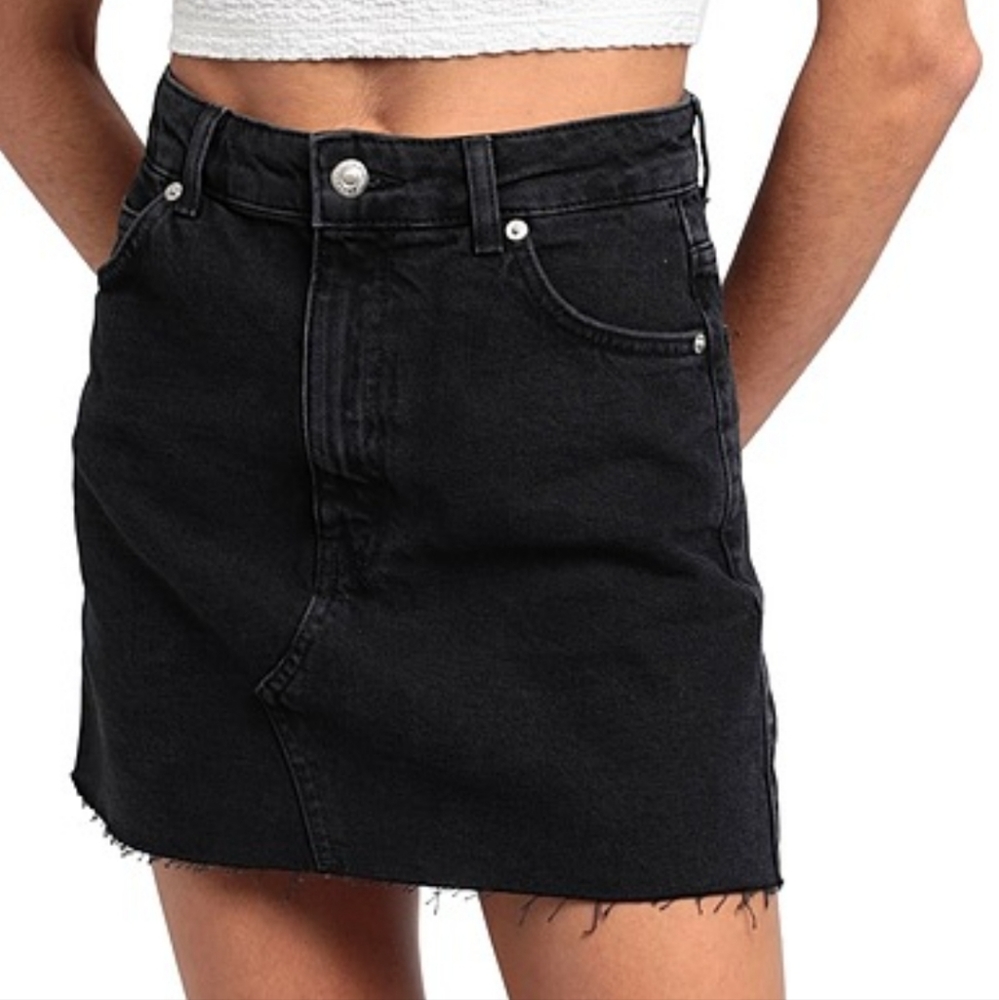 TOPSHOP MOTO Black Denim Mini Skirt